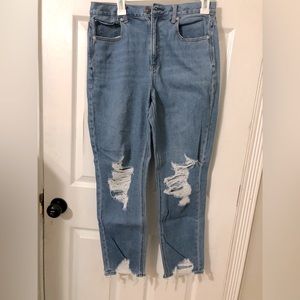 American Eagle Mom jeans, size 8.